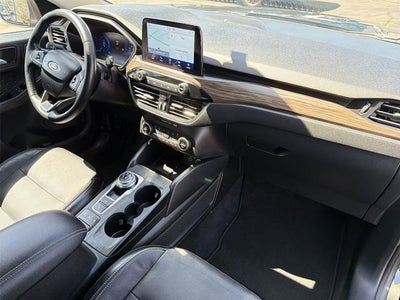2020 Ford Escape Titanium Hybrid