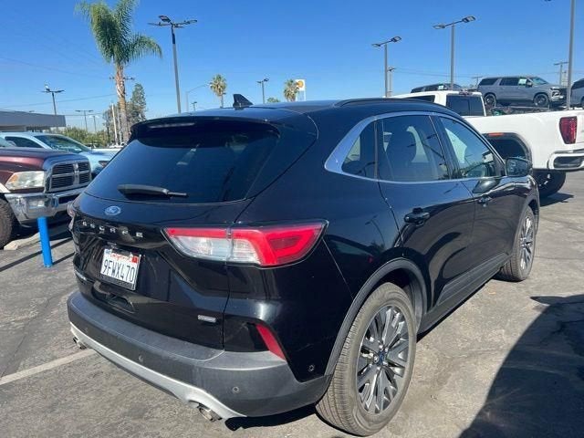 2020 Ford Escape Titanium Hybrid