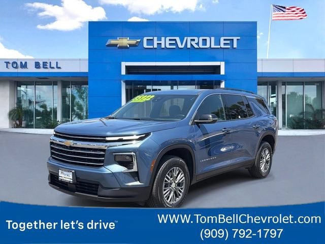 2025 Chevrolet Traverse LT