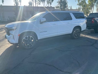 2022 Chevrolet Suburban RST