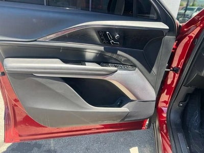 2024 Cadillac LYRIQ Luxury 2