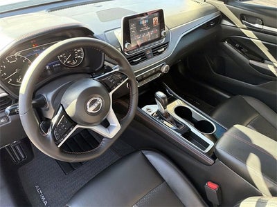 2025 Nissan Altima SR FWD