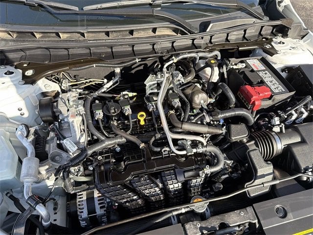 2025 Nissan Altima SR FWD