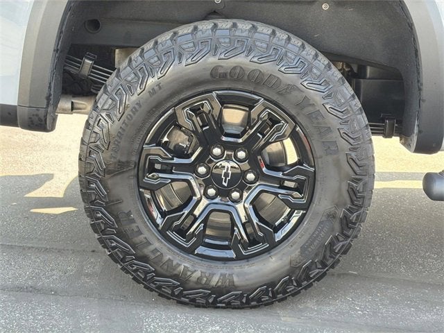 2025 Chevrolet Silverado 1500 ZR2