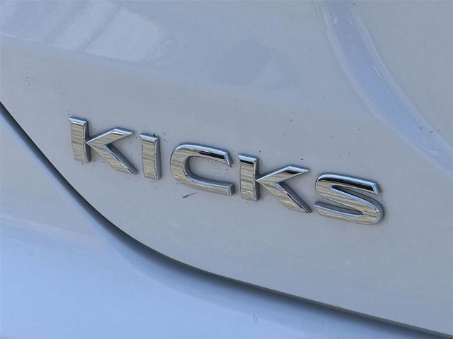 2023 Nissan Kicks S Xtronic CVT