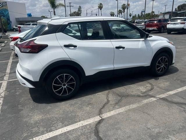 2023 Nissan Kicks S Xtronic CVT