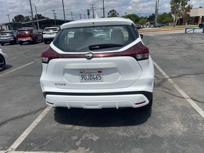 2023 Nissan Kicks S Xtronic CVT