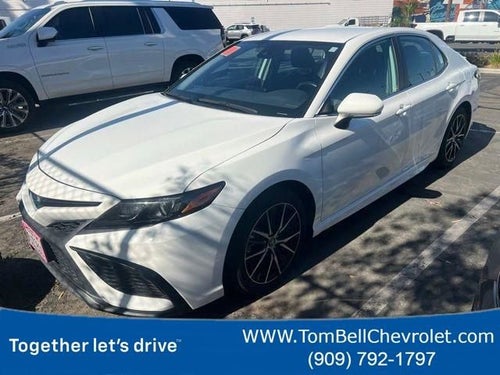 2024 Toyota Camry Hybrid SE
