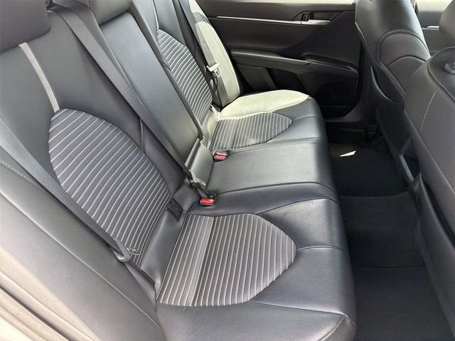 2024 Toyota Camry Hybrid SE