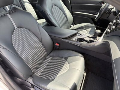 2024 Toyota Camry Hybrid SE