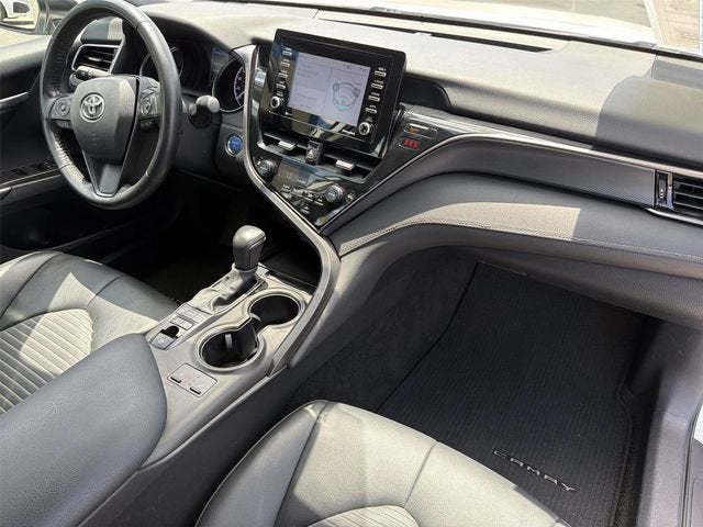 2024 Toyota Camry Hybrid SE