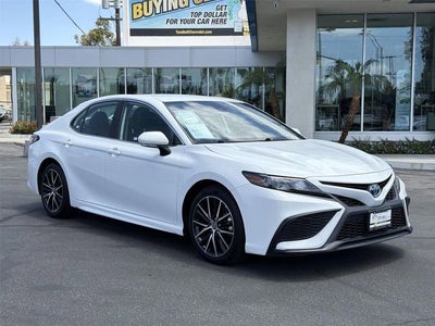2024 Toyota Camry Hybrid SE