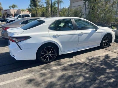 2024 Toyota Camry Hybrid SE