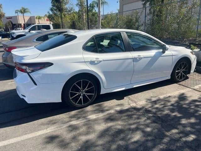 2024 Toyota Camry Hybrid SE
