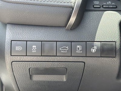 2024 Toyota Camry Hybrid SE