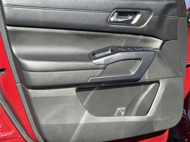 2023 Nissan Pathfinder SL FWD