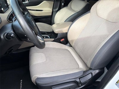 2019 Hyundai Santa Fe SE