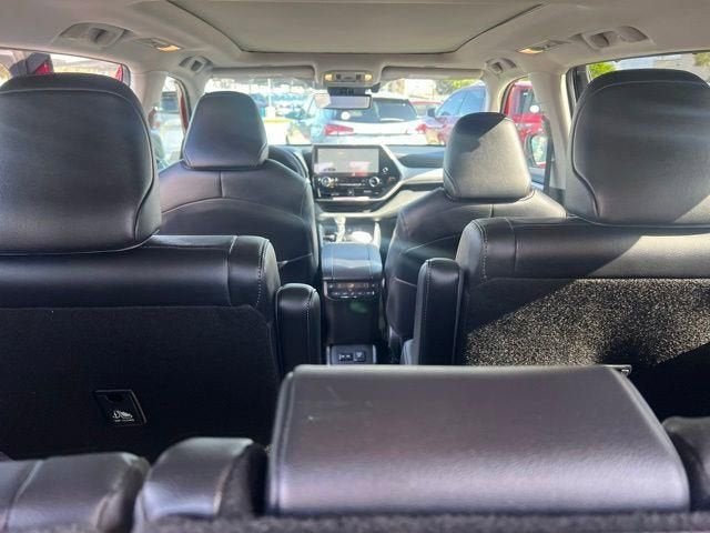 2024 Toyota Highlander Hybrid Platinum