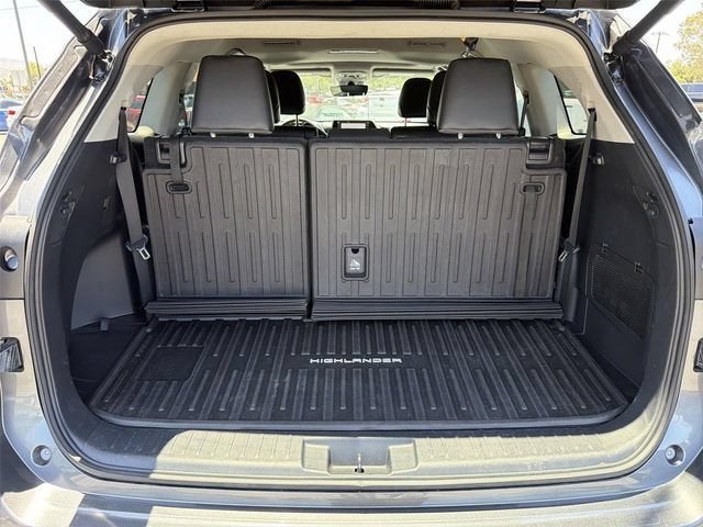 2025 Toyota Highlander Hybrid XLE