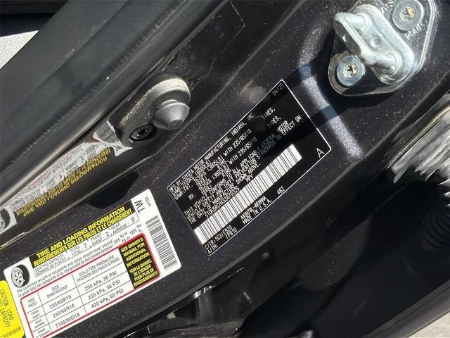 2025 Toyota Highlander Hybrid XLE