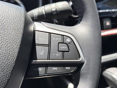 2025 Toyota Highlander Hybrid XLE