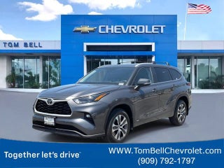 2025 Toyota Highlander Hybrid XLE