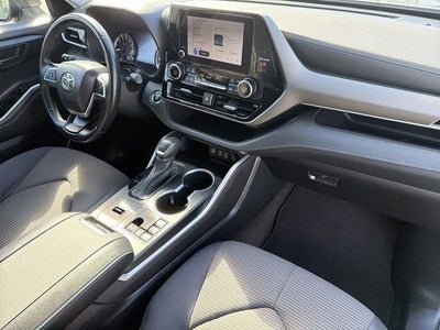 2023 Toyota Highlander LE