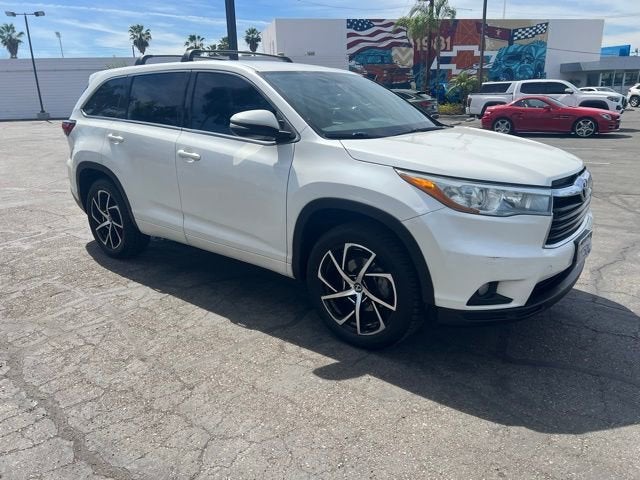 2015 Toyota Highlander LE V6
