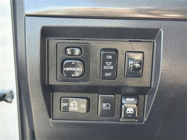 2019 Toyota Tundra SR5 5.7L V8