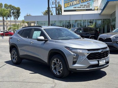 2025 Chevrolet Trax LT