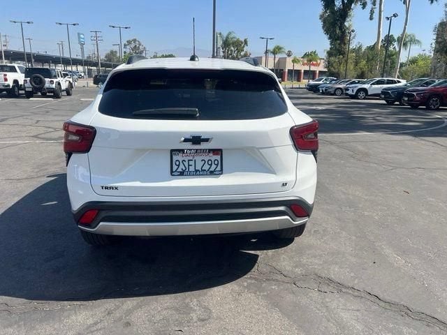 2025 Chevrolet Trax LT