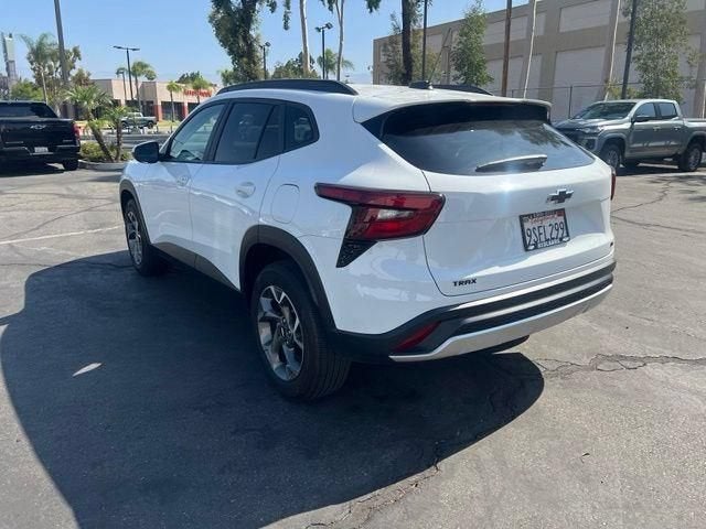 2025 Chevrolet Trax LT
