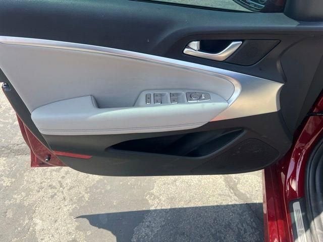 2023 Genesis G70 2.0T RWD