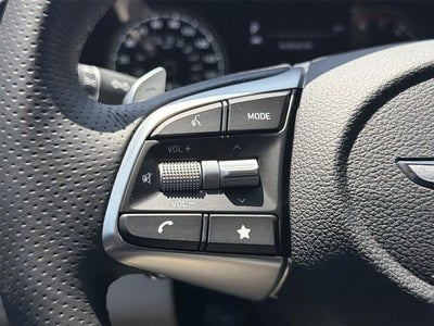 2023 Genesis G70 2.0T RWD