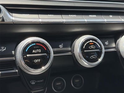 2023 Genesis G70 2.0T RWD