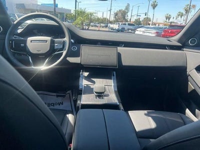 2026 Land Rover Range Rover Evoque Dynamic SE