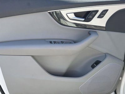 2019 Audi Q7 45 SE Premium
