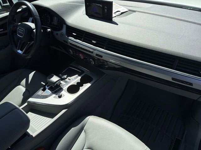 2019 Audi Q7 45 SE Premium