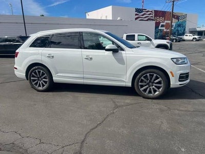 2019 Audi Q7 45 SE Premium